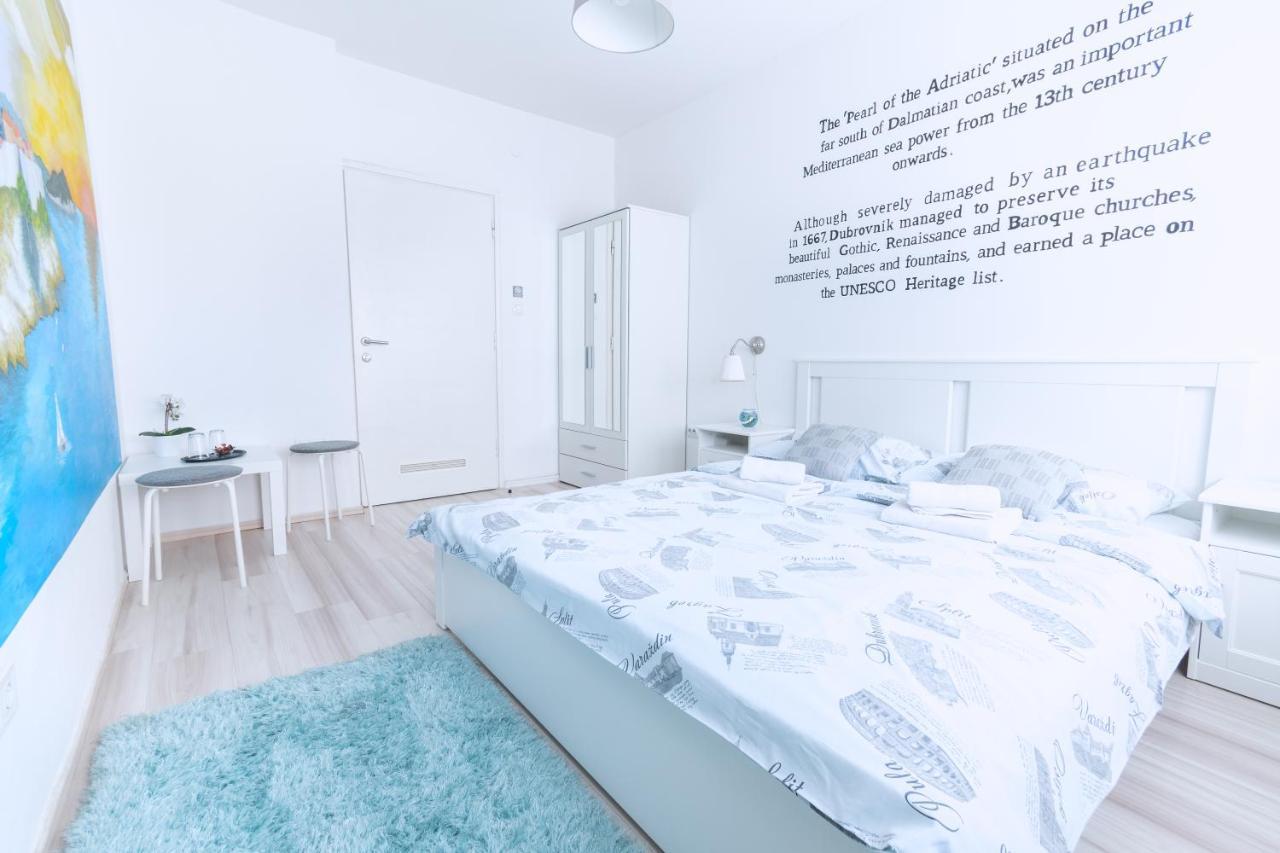 The Dots Hostel Zagreb Exterior photo